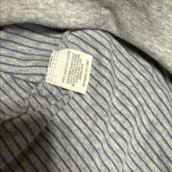 Old Navy Gray and Blue Striped Women's Top - Picture 4 of 4